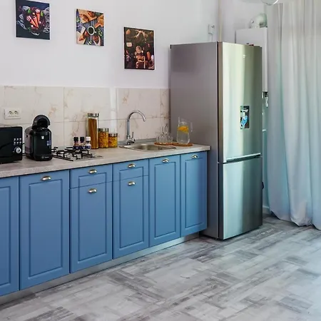 Apartment Crazy Summerland Mamaia
