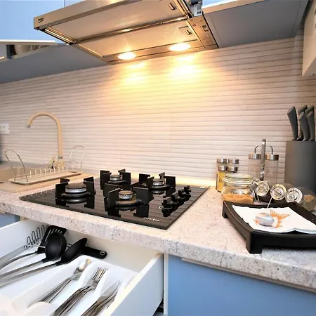 Crazy Summerland Apartment Mamaia